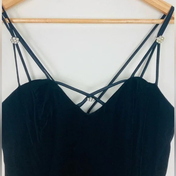 Vintage 90s Y2K strappy back velvet column dress with front slit. - Picture 3 of 11